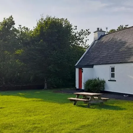 Louisburgh Cottages *