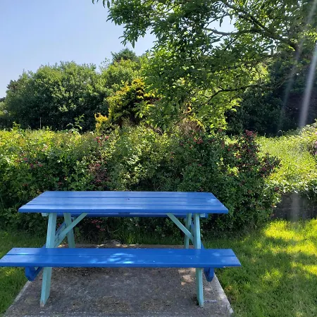 Daffodil 2 Bedroom * לויסבורו