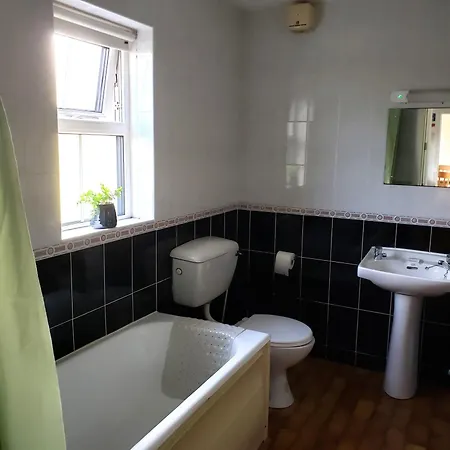 Daffodil 2 Bedroom Louisburgh